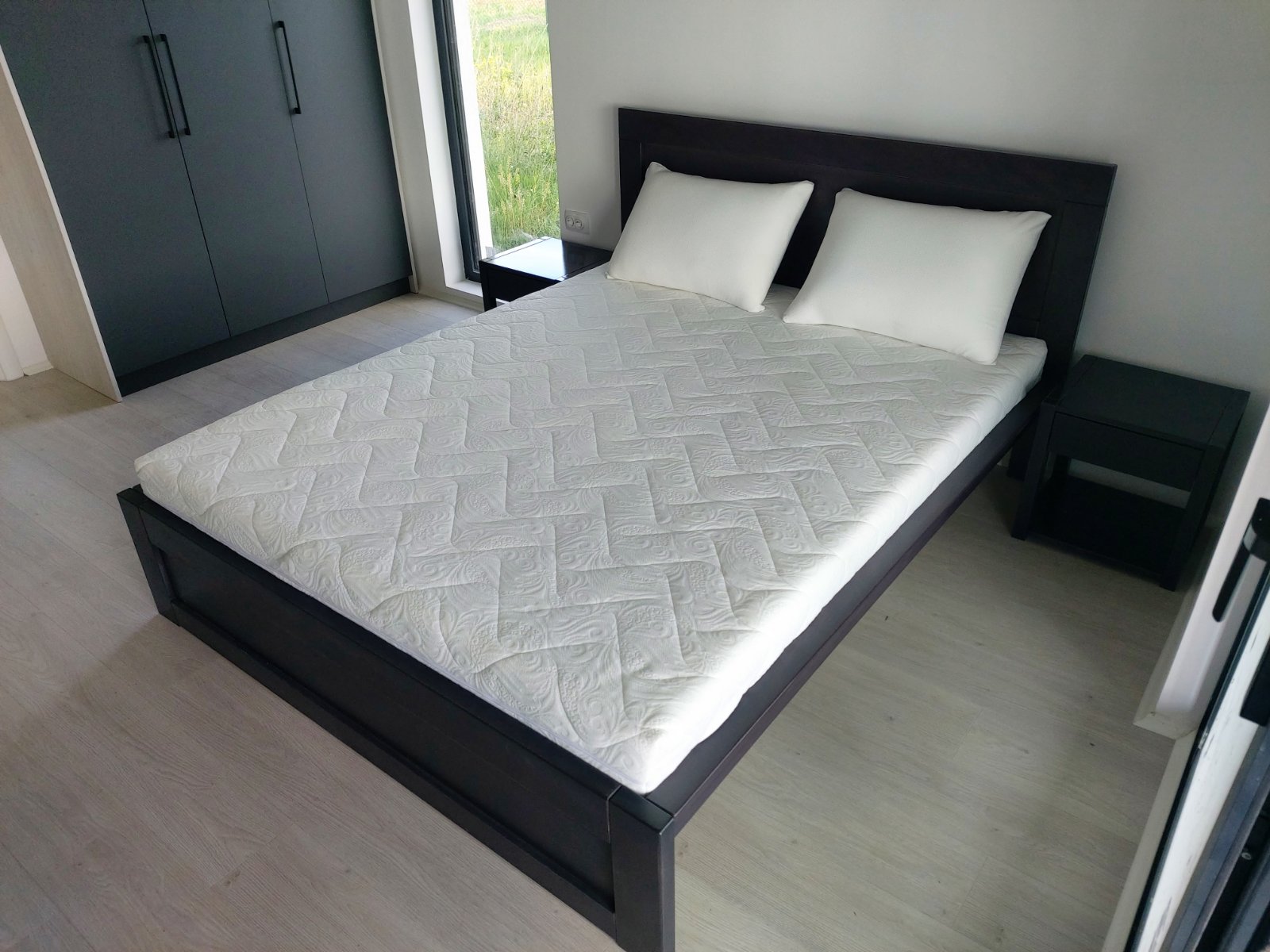 Thumbnail [100%x225]