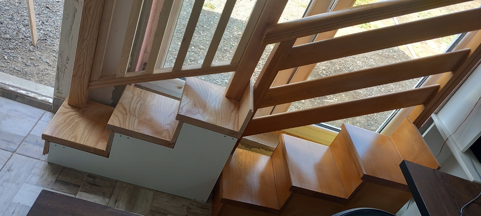 Thumbnail [100%x225]