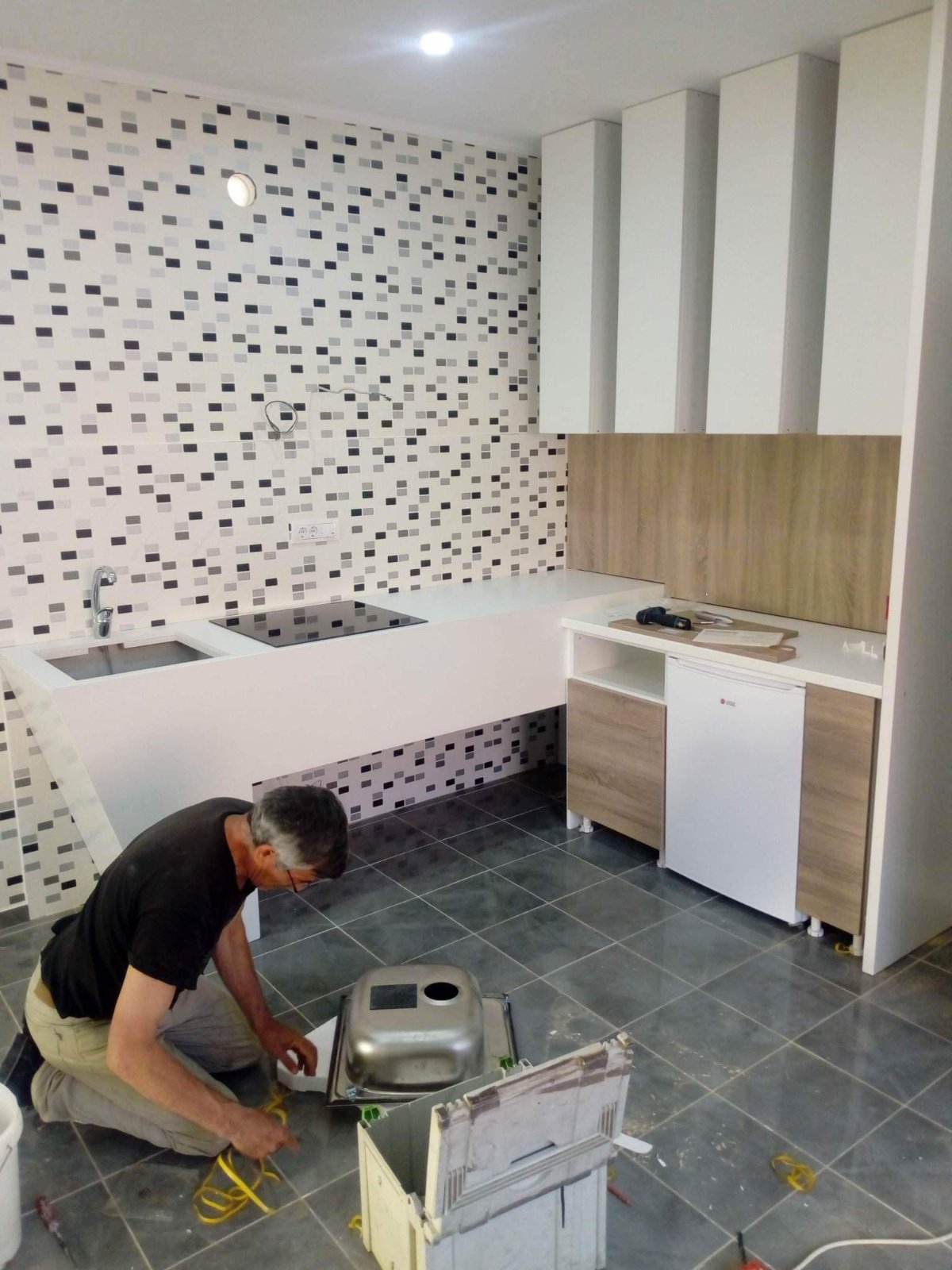 Thumbnail [100%x225]