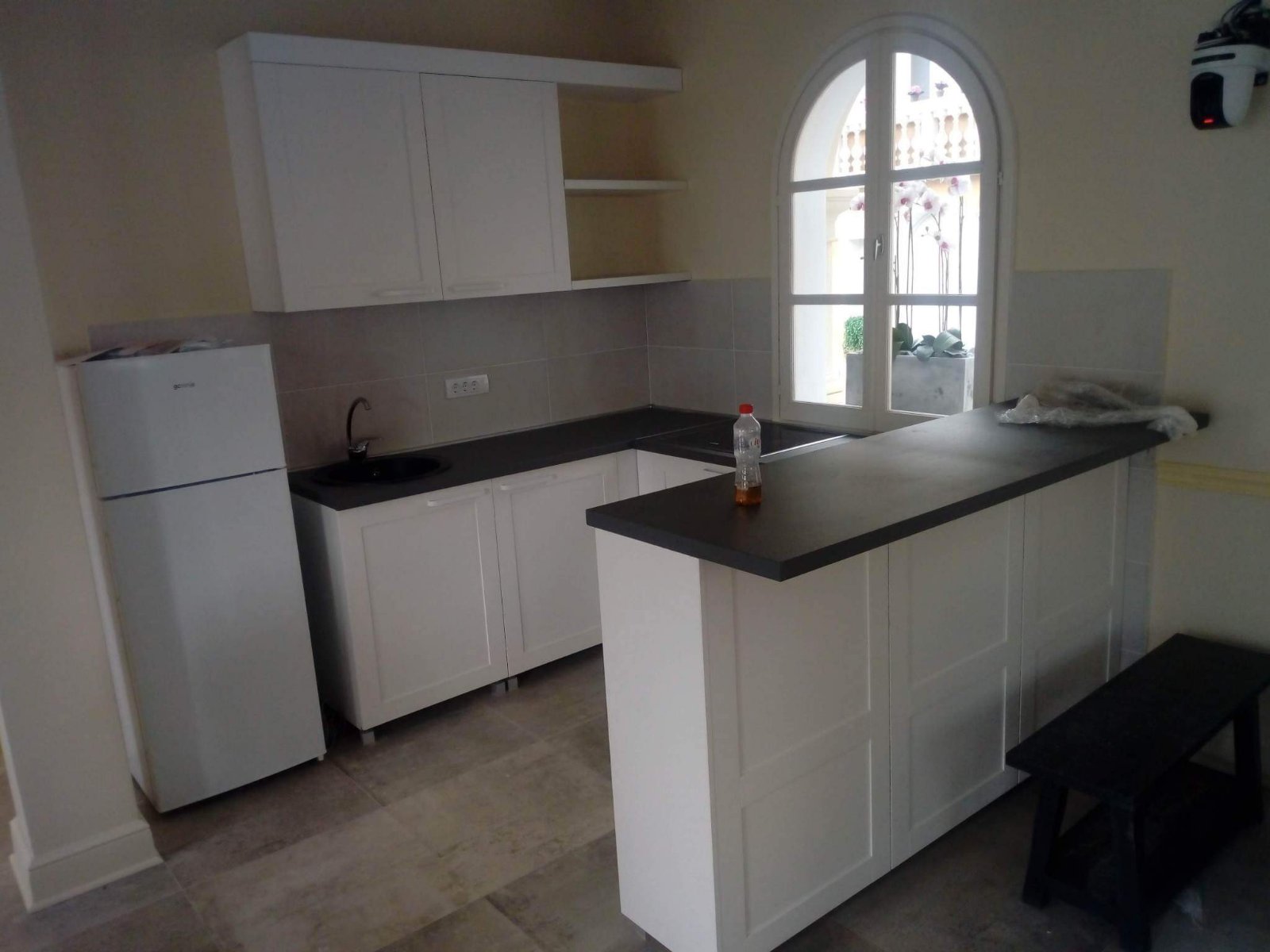 Thumbnail [100%x225]