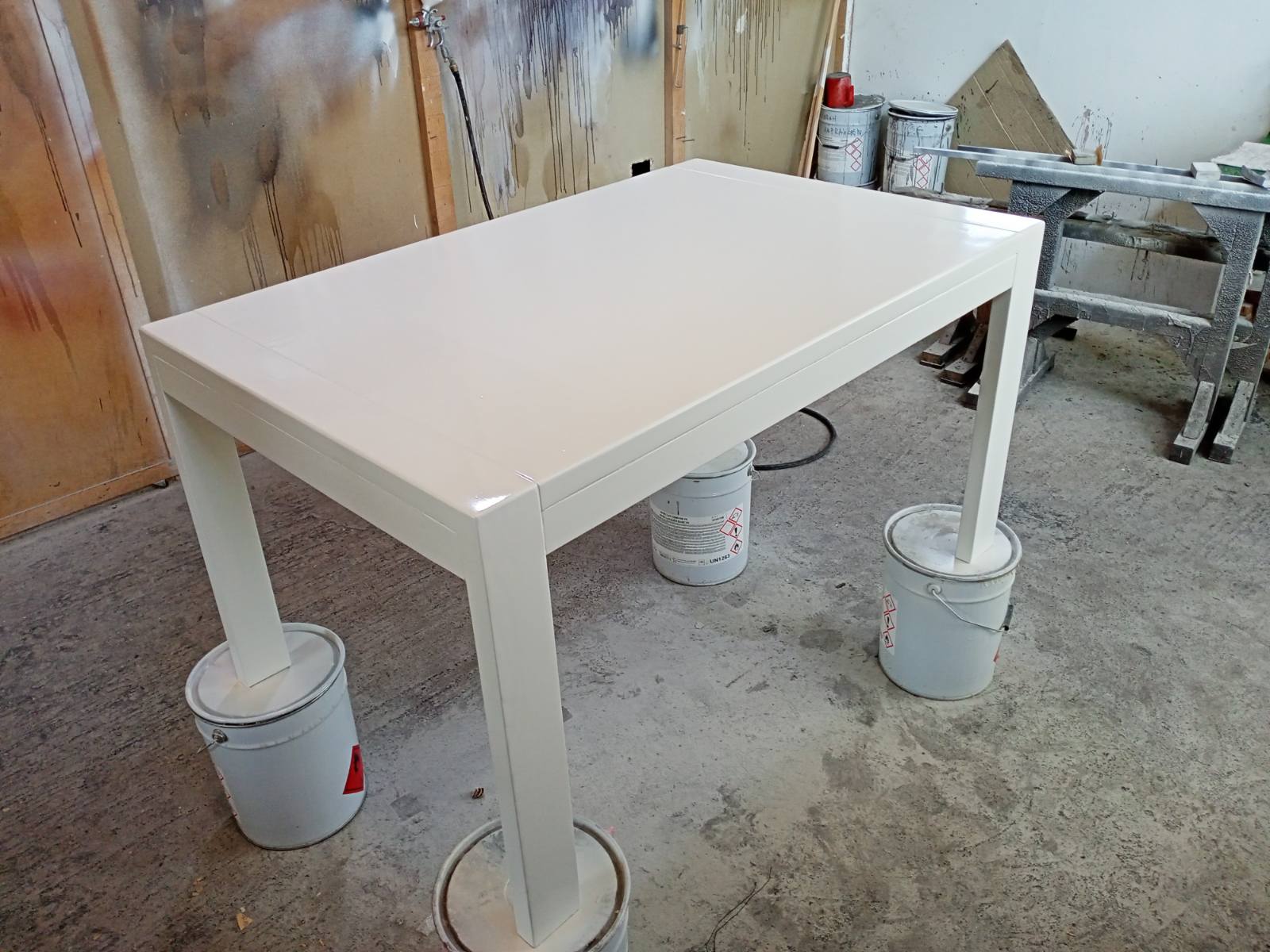 Thumbnail [100%x225]