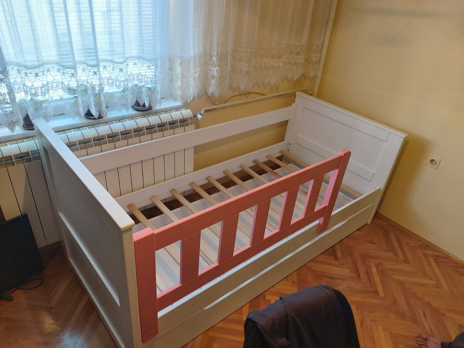 Thumbnail [100%x225]