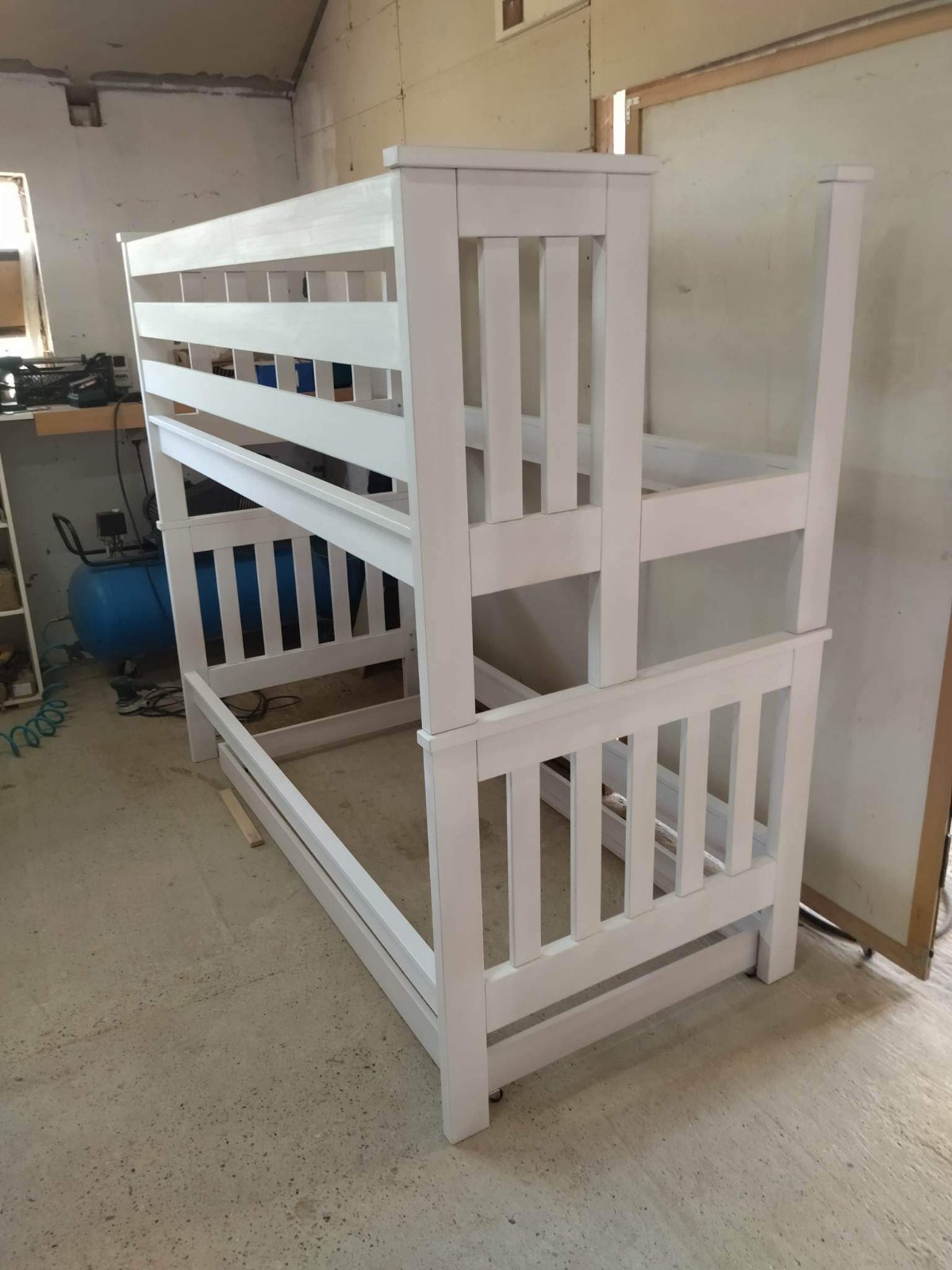 Thumbnail [100%x225]