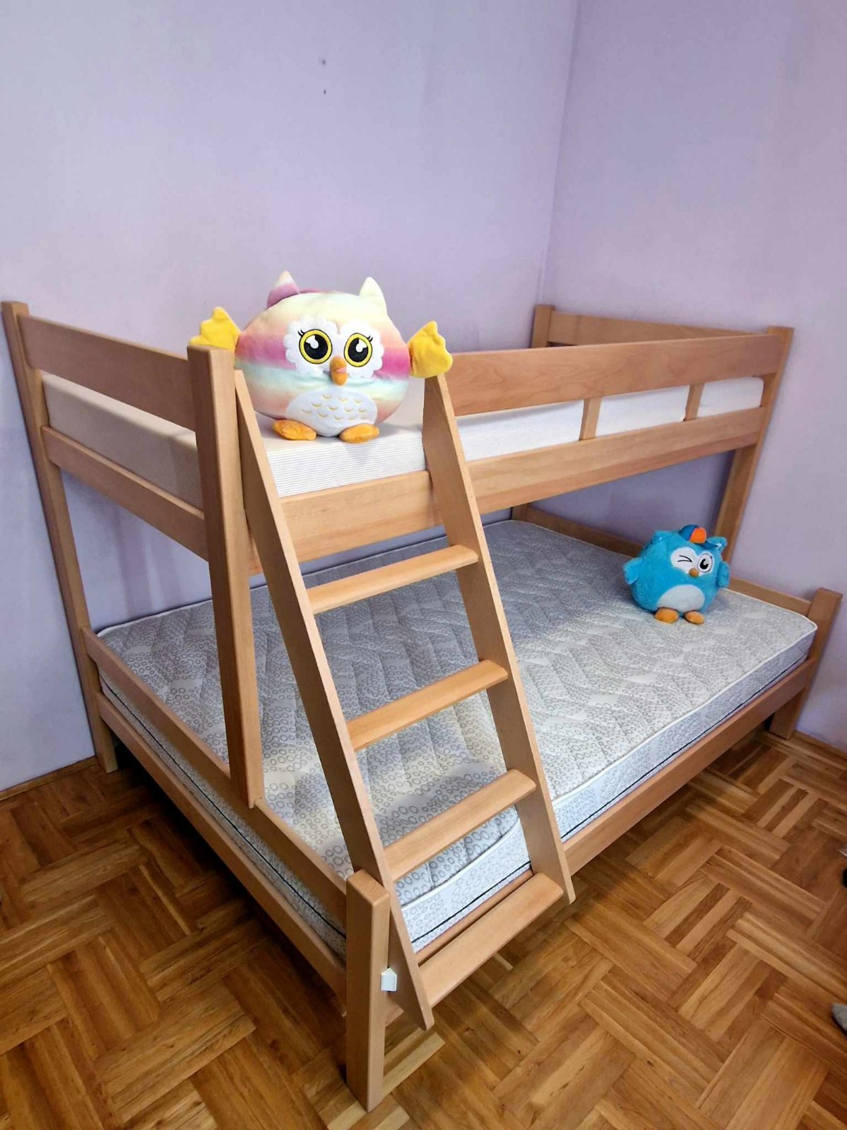 Thumbnail [100%x225]