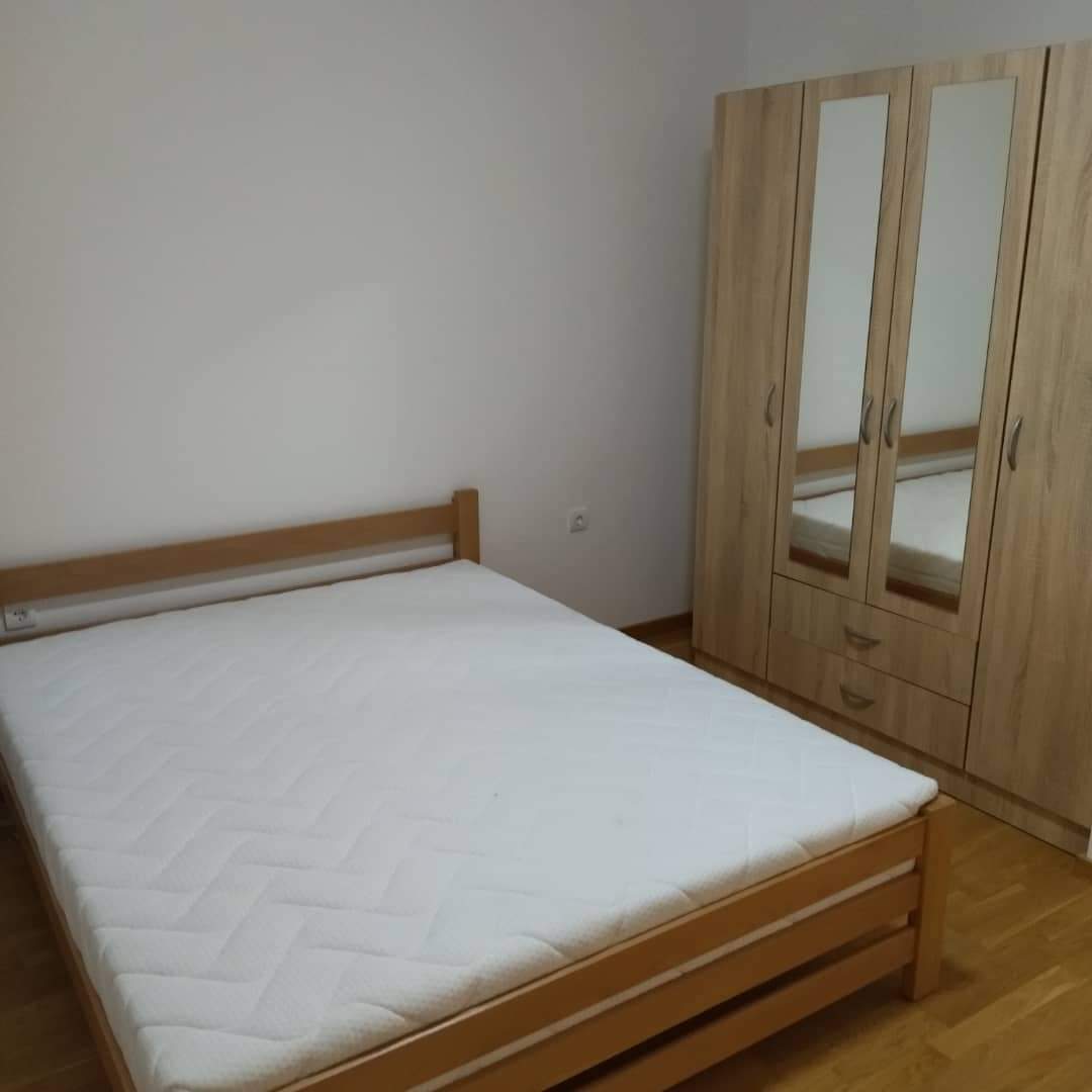 Thumbnail [100%x225]