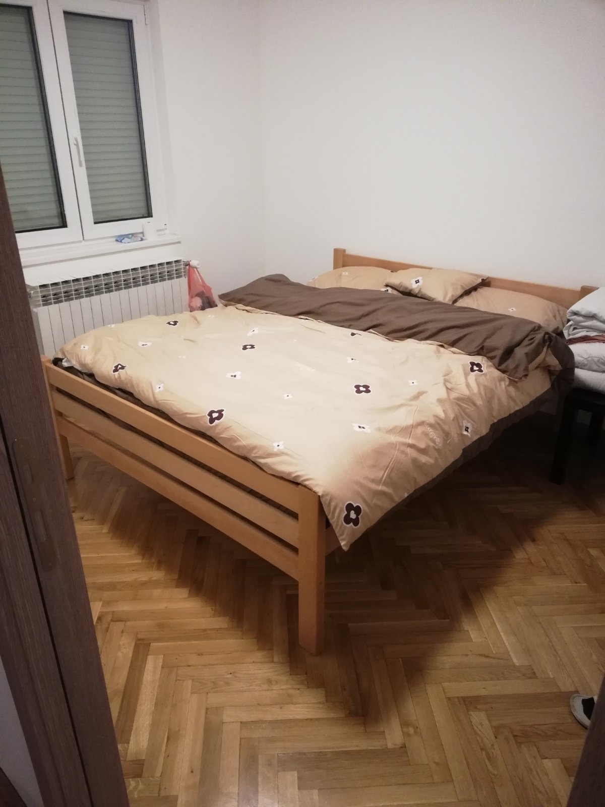 Thumbnail [100%x225]