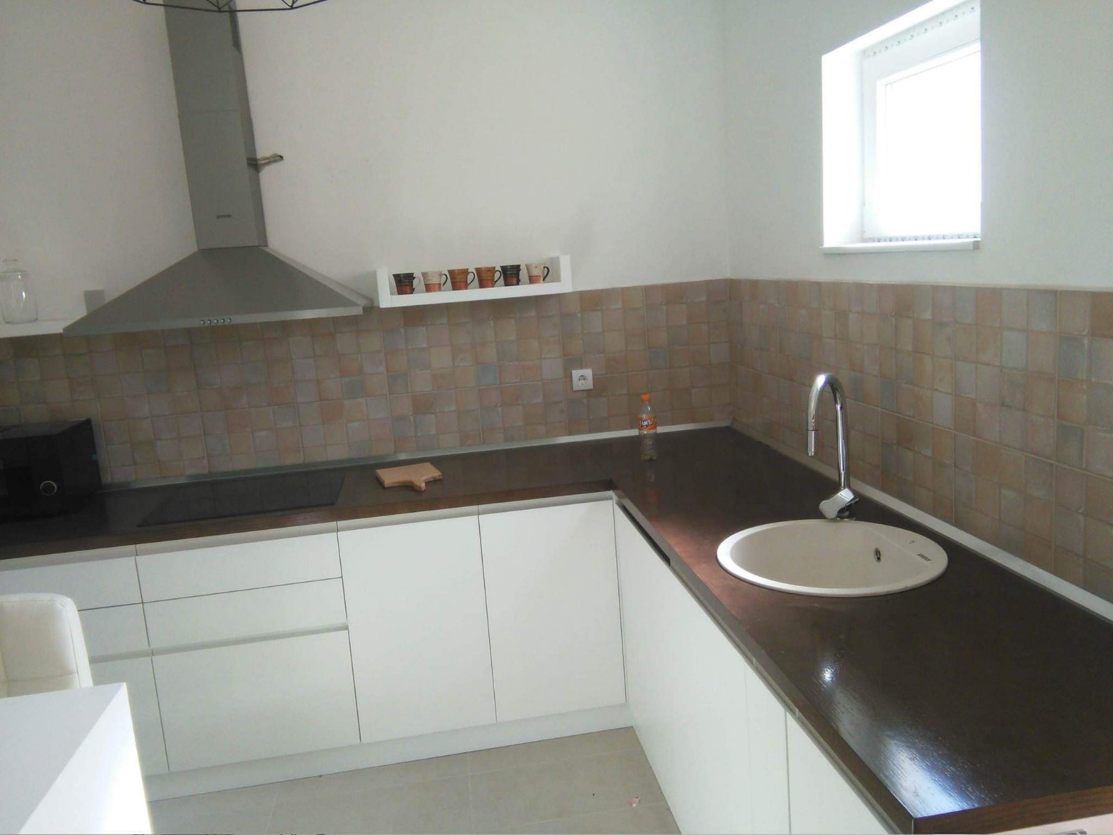 Thumbnail [100%x225]