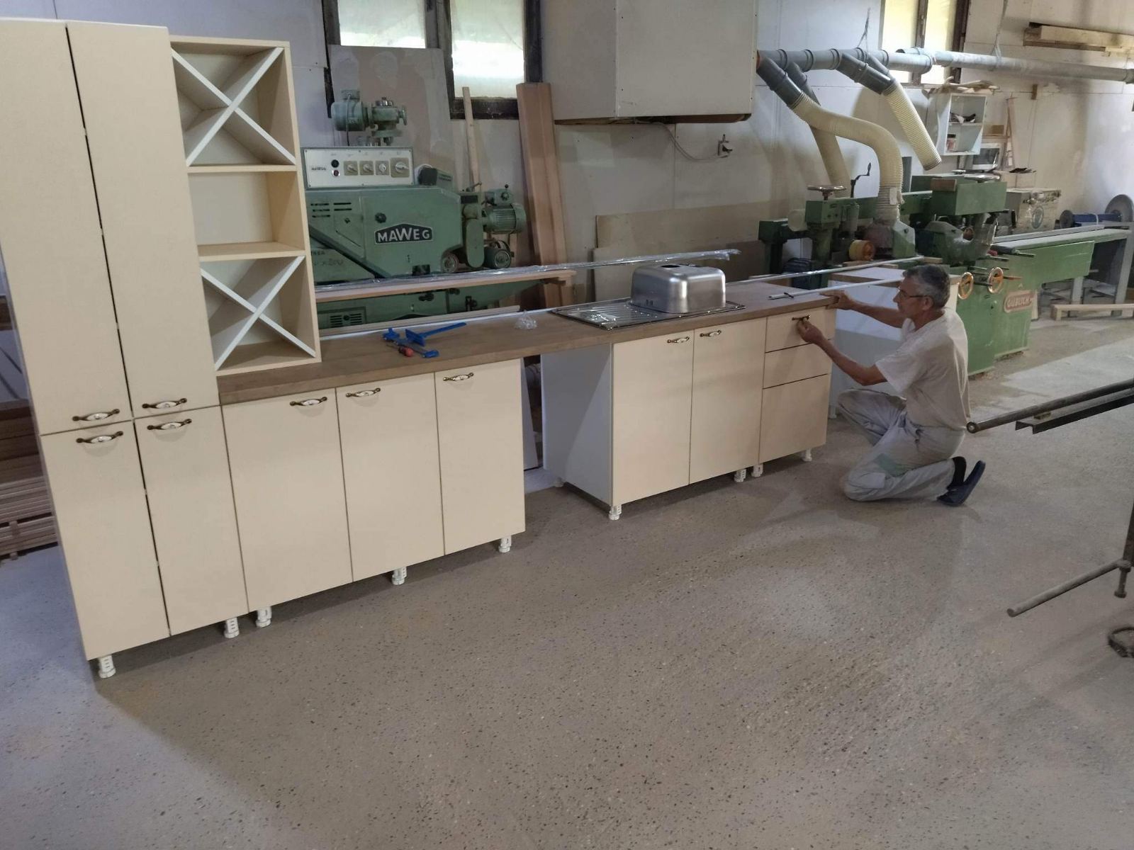 Thumbnail [100%x225]